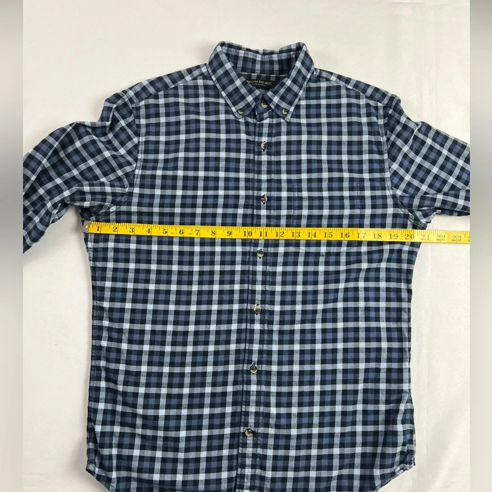 Banana Republic Blue Plaid Lux Flannel Grant Fit Cotton Button Down Fall Winter